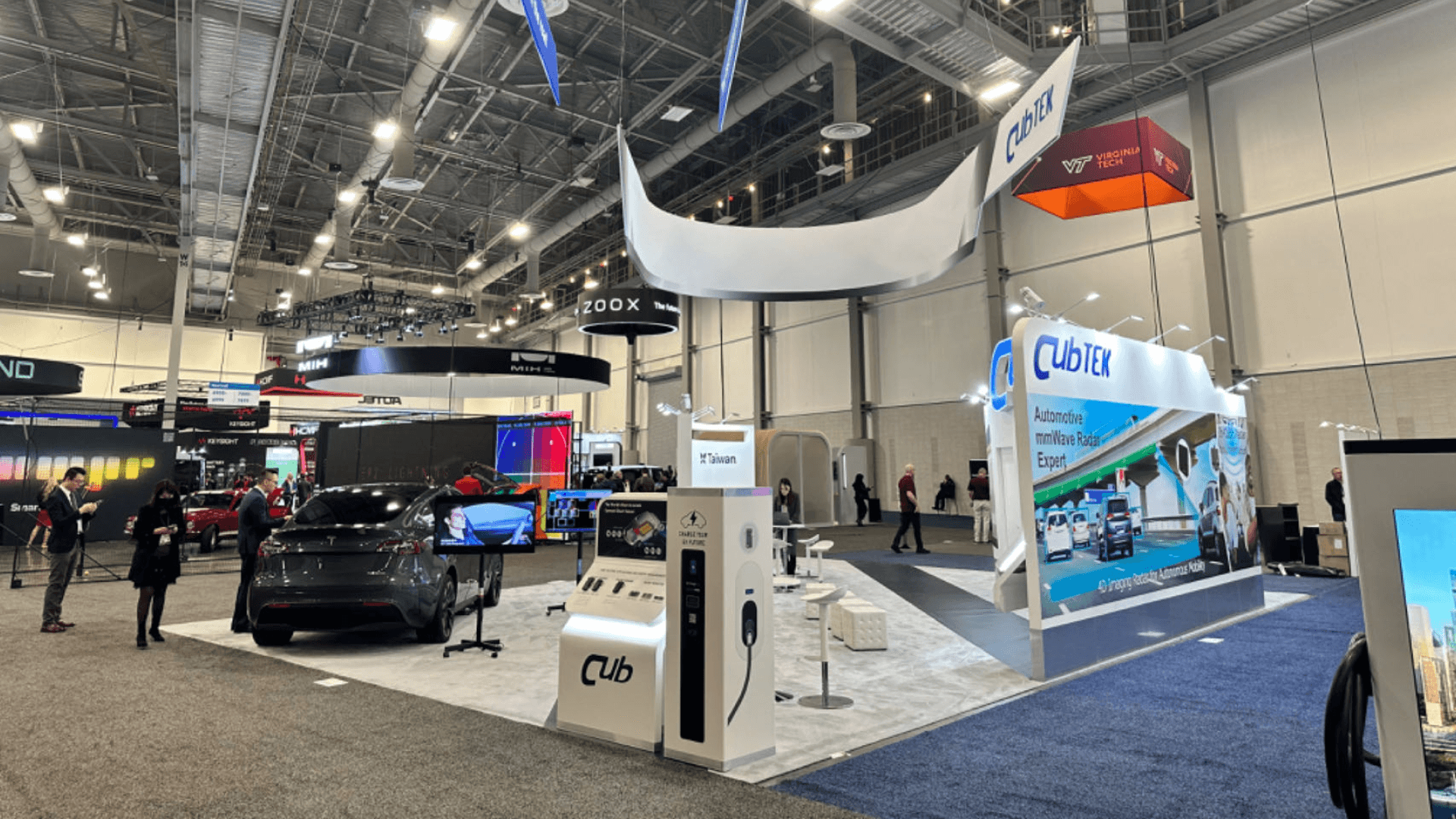 island booth design services, experiential marketing exhibits, eco-friendly exhibit solutions