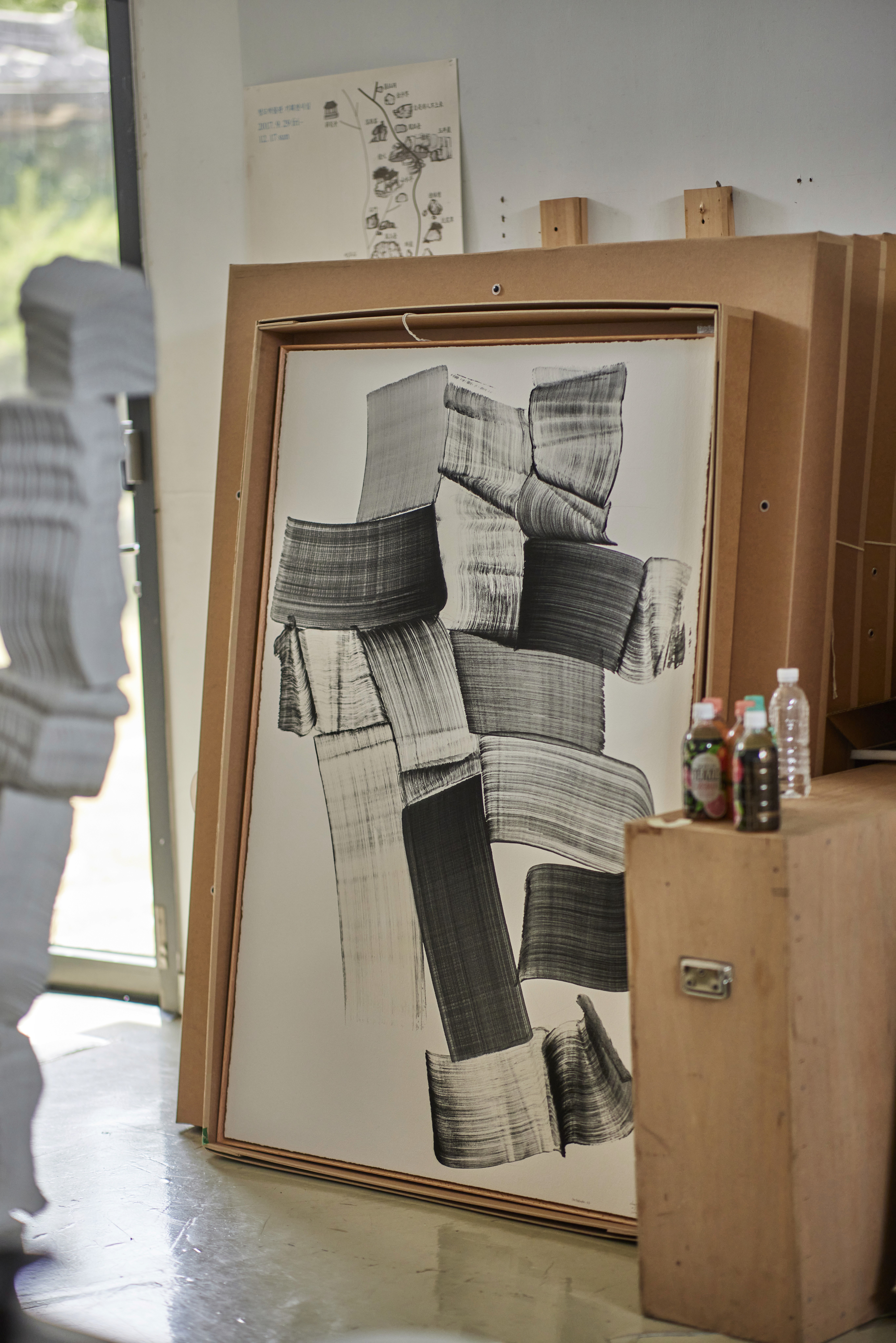 round white and black analog clock