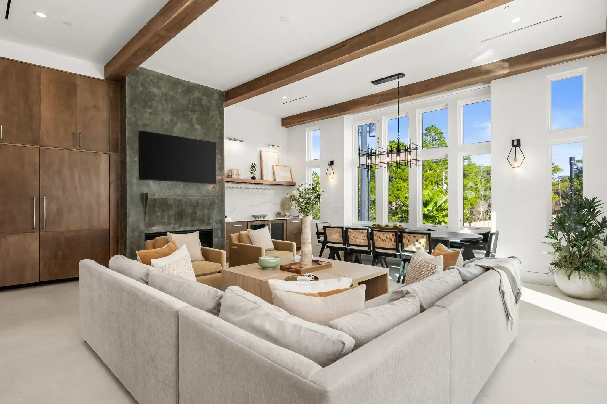 Luxury Rental Photos — sample photo 3, Panhandle Productions