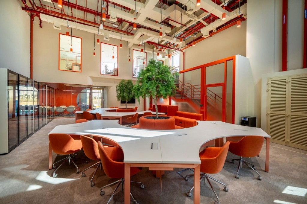 cach-chon-huong-ban-lam-viec