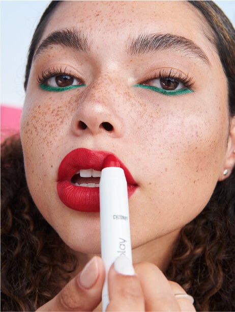 Labial Crayon Lips, labial mate cremoso de Cyzone Cyplay
