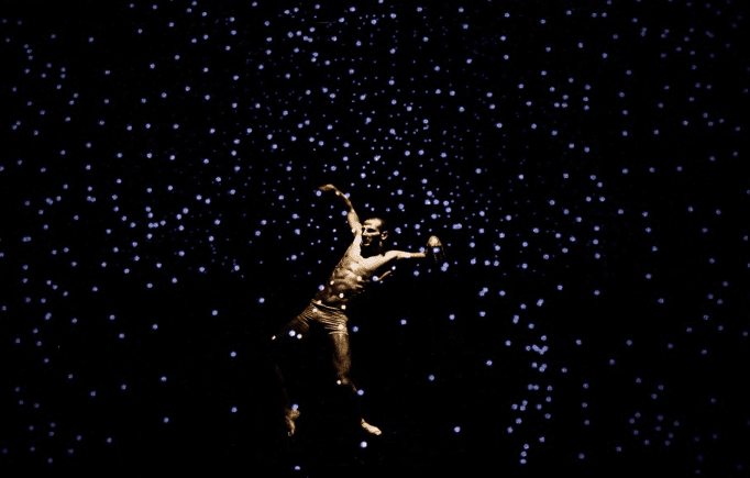 Immersive entertainment in Dubai with themed performers, live music, lighting, visuals, and luxury event design.
