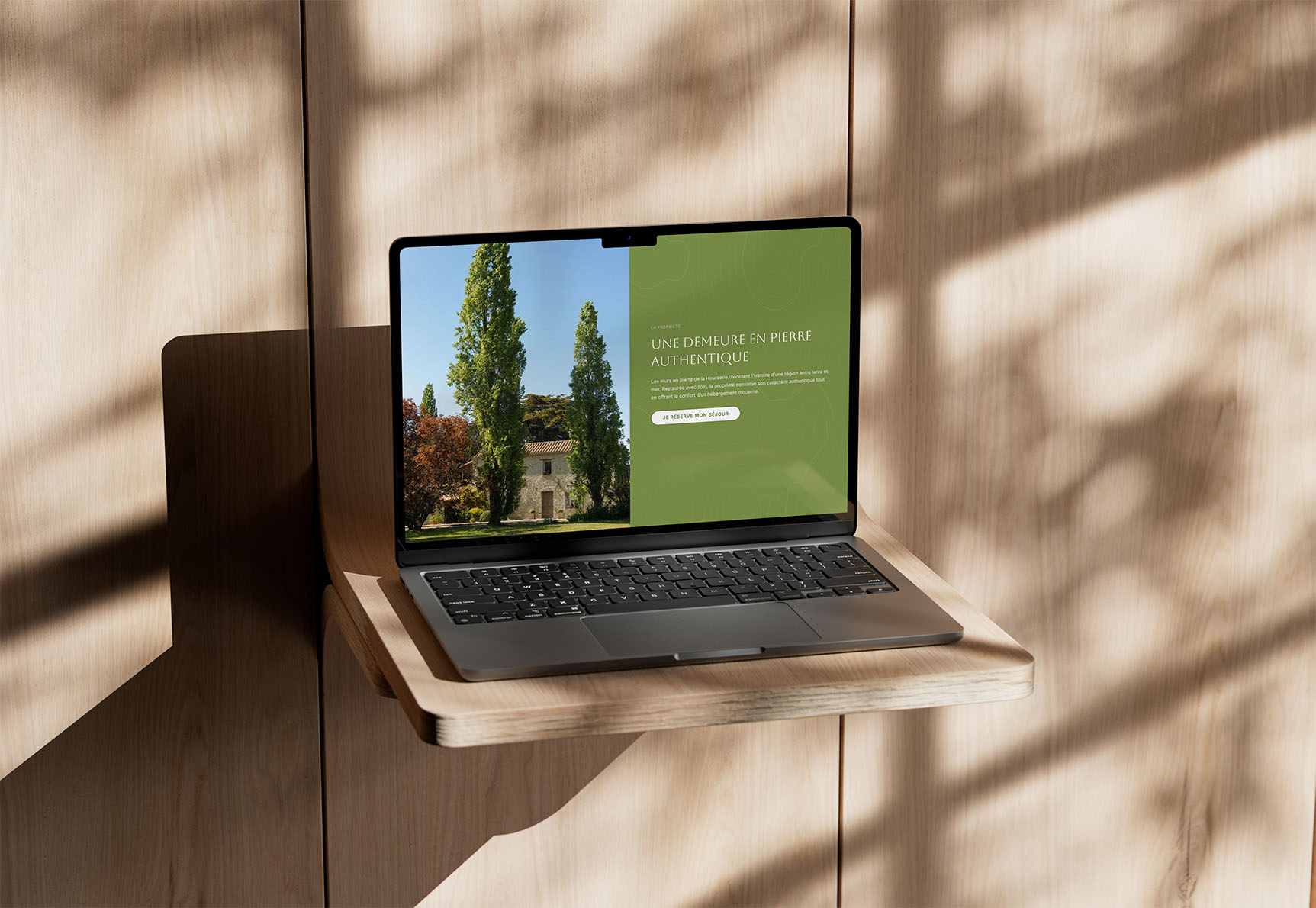 Mockup du site du Clos de la Hourserie