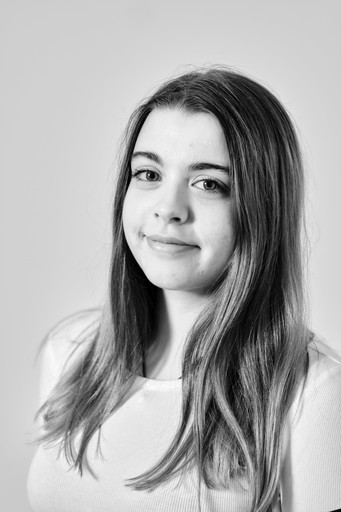 EPI Zentrum Mitarbeiter(in)  Jaki