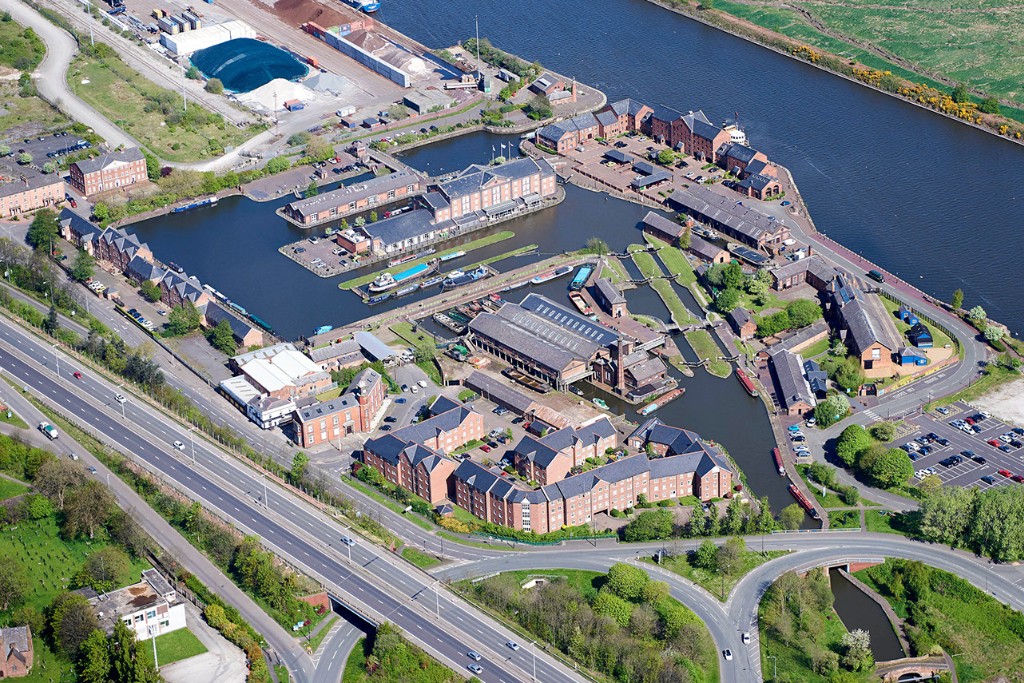 Ellesmere Port local street scene, where Booking Hub arranges contractor and project accommodation for site teams.