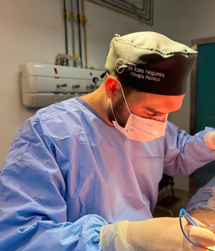 equipe cirúrgica qualificada e técnica no dia da cirurgia