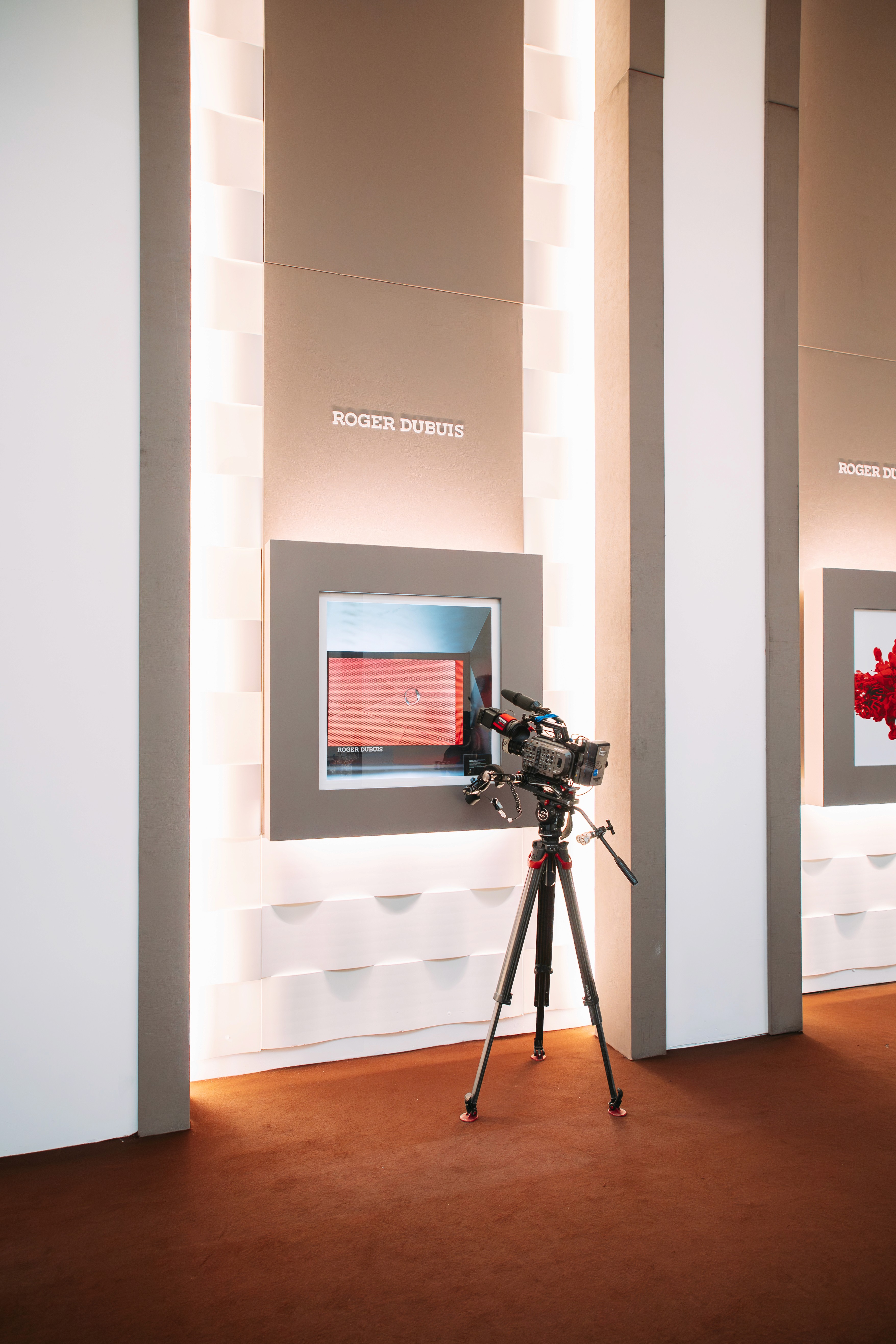 Roger Dubuis integrates 12 levitating showcases