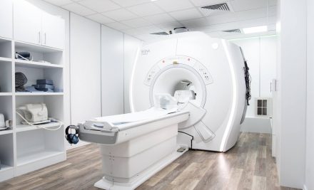 Gyorsabb, pontosabb, kényelmesebb: új MR-technológia a Medical Pointban