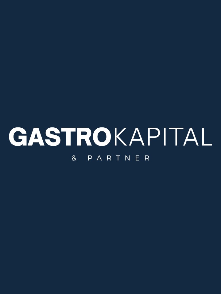 Gastro-kapital-und-partner-logo-auf-blauem-hintergrund