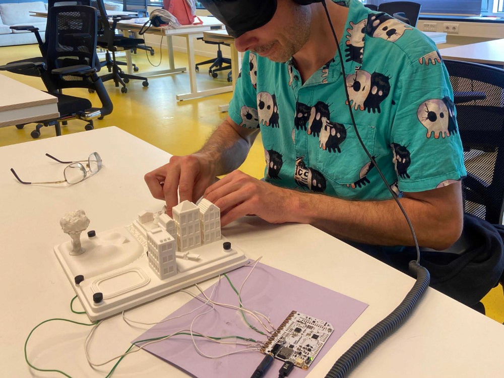 A mockup of screenshot for an app