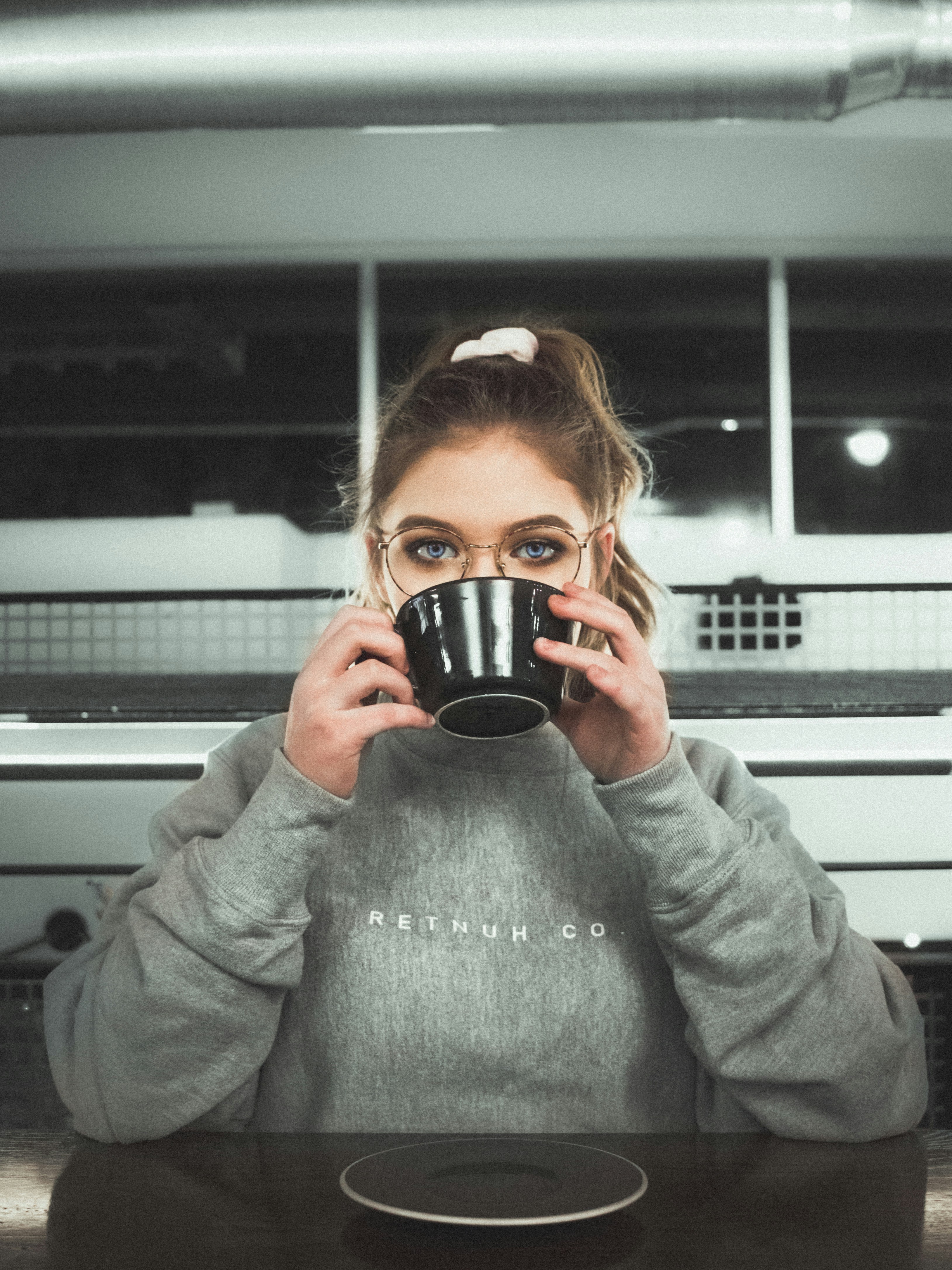 women drinking coffee