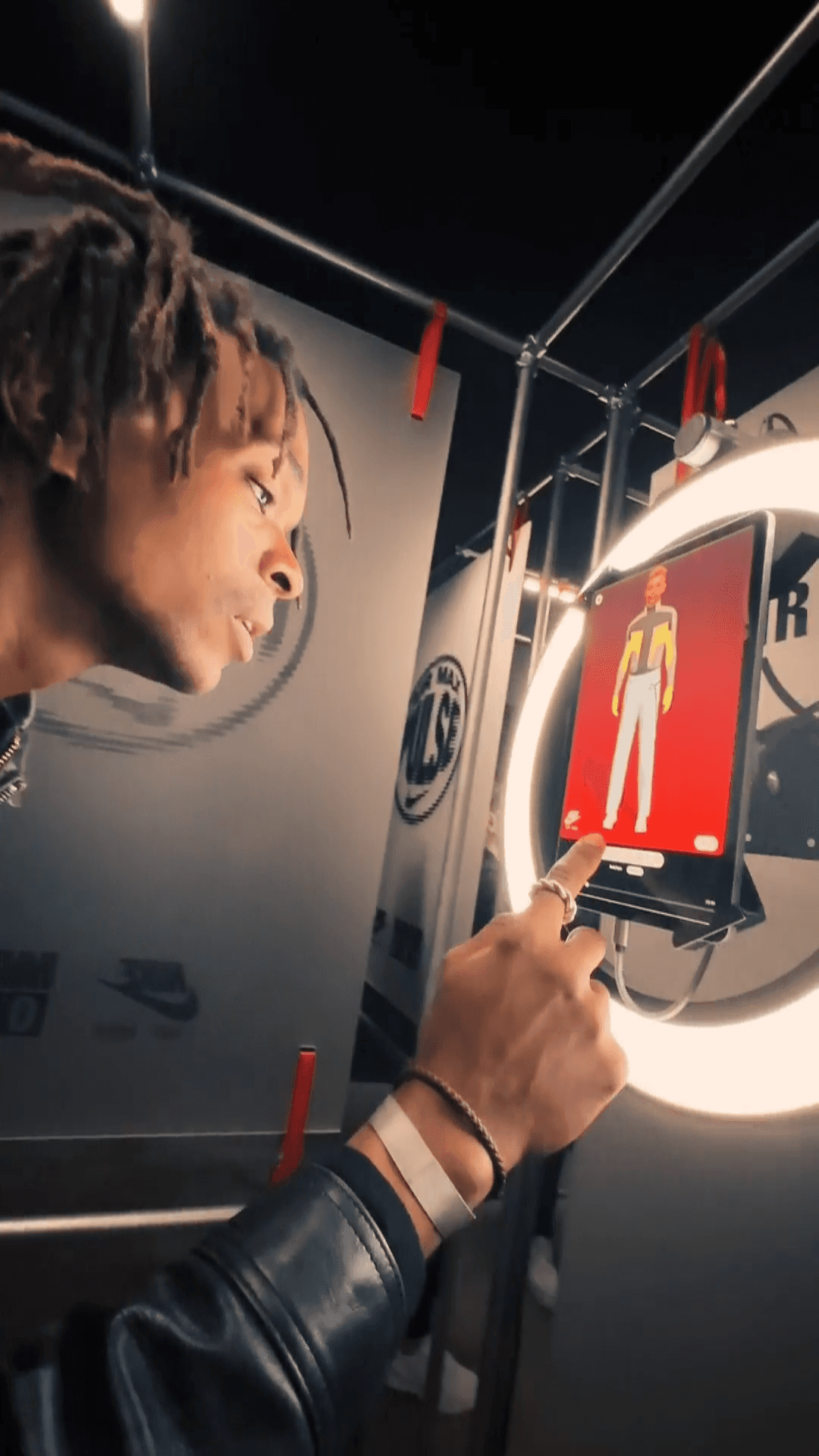 Enzo Lefort creating his own avatar on Nike Air Max Day 2023 immersive installation.