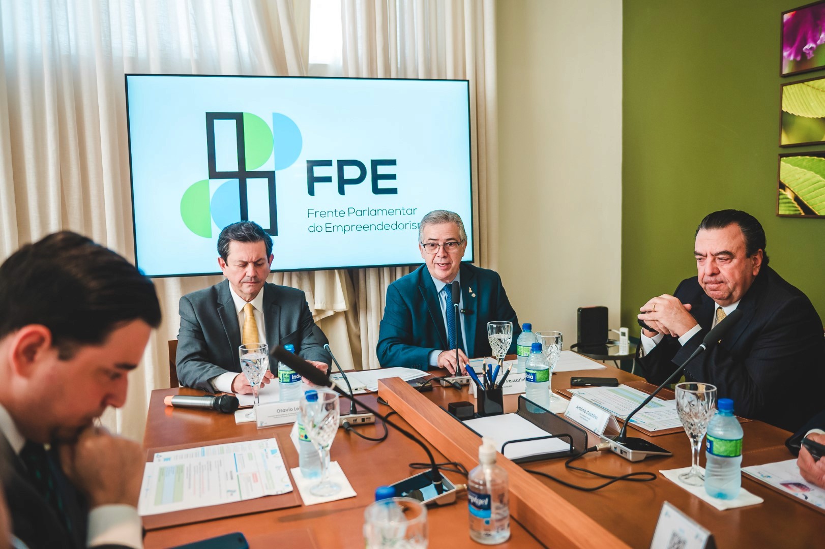 Reunião-almoço da FPE com Otávio Leite