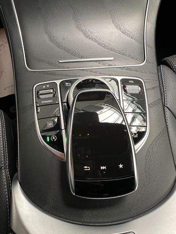 MERCEDES-BENZ GLC 220 2018 BLACK Gebrauchtwagen - Galeriebild 10