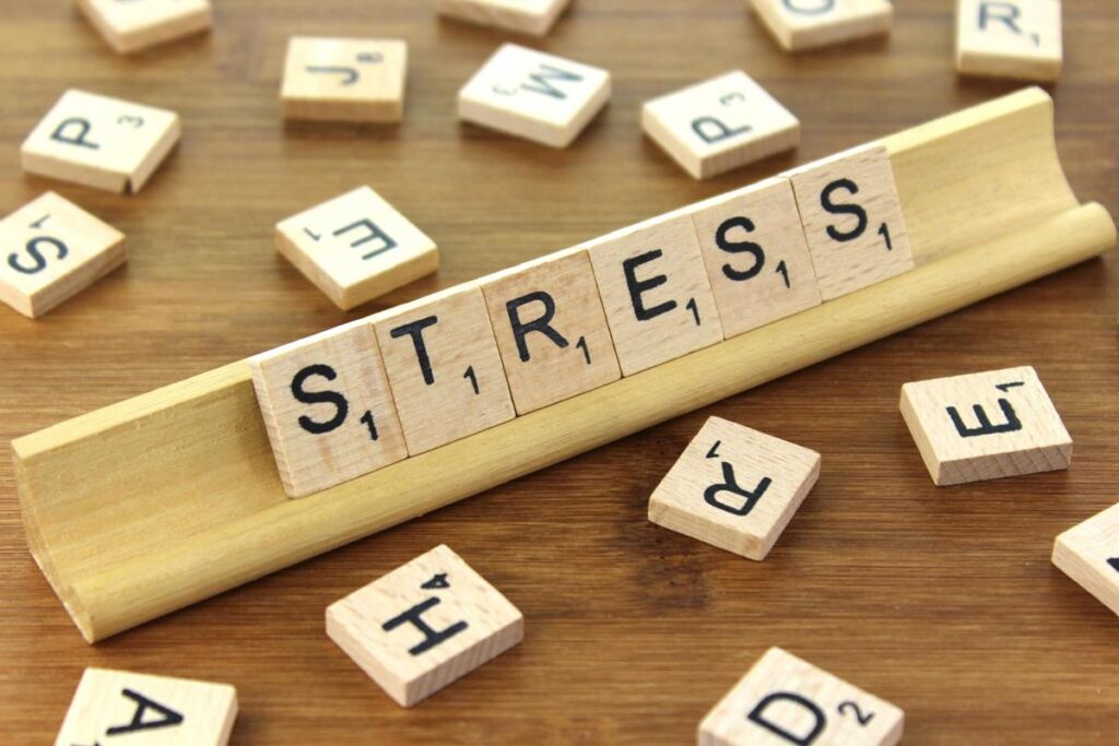 Heso blog image, stress on a board