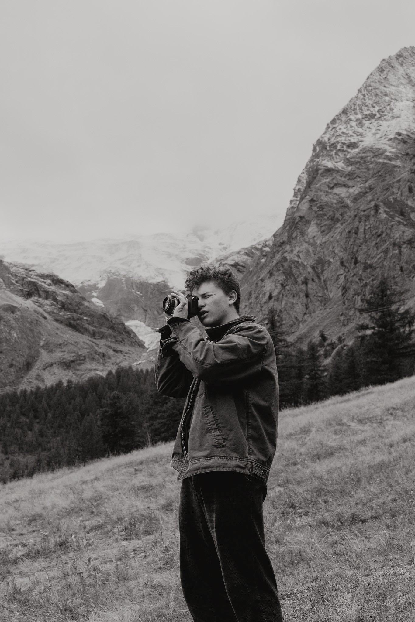 @franticframes (440k) taking in the views of Leukerbad during the Swiss Creator Village