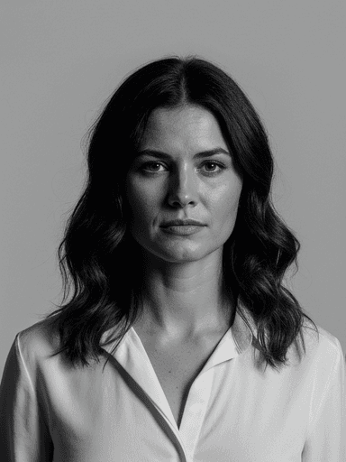 Black and white portrait of Sarah Chen, Head of Growth at Solra