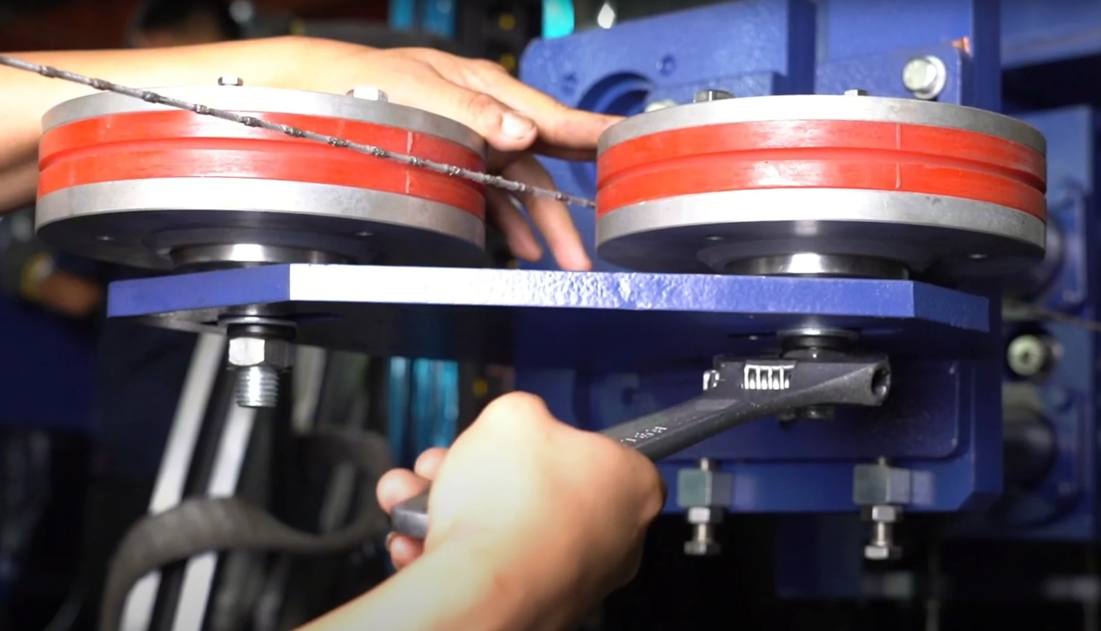 Guide Wheel Rubber Ring Uneven Wear Leading to Misaligned Cutting - Solution for CNC Wire Saw Machine