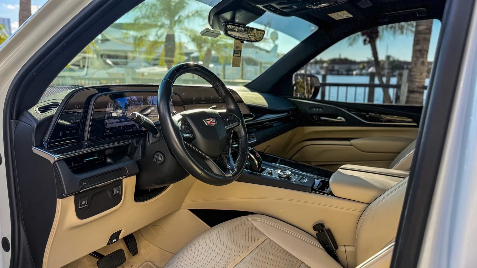 Cadillac Escalade ESV driver cockpit and leather seating