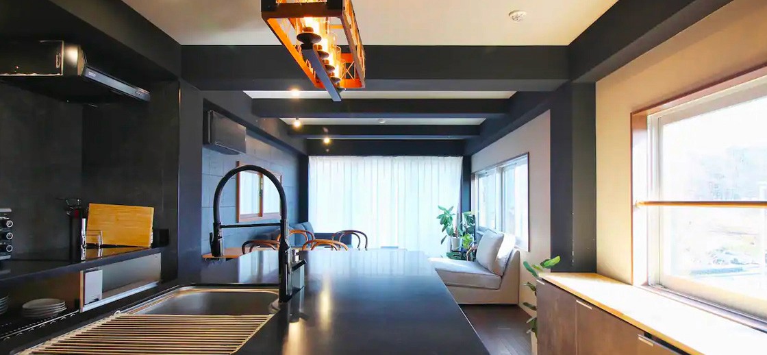 The kitchen and living room of the 4f apartment