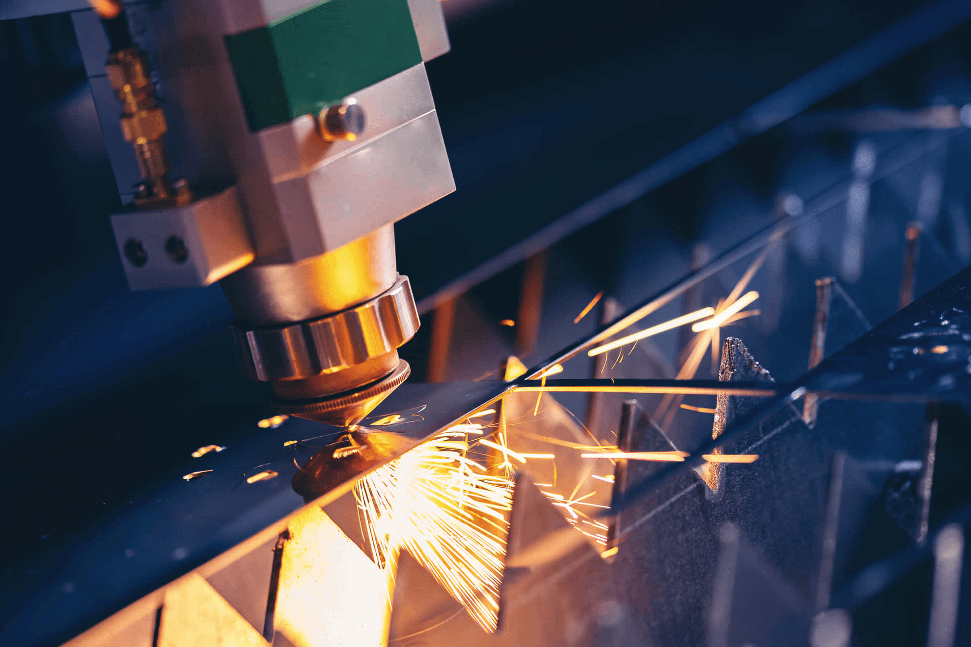 Double-column CNC machining large steel assembly on 8-meter bed.