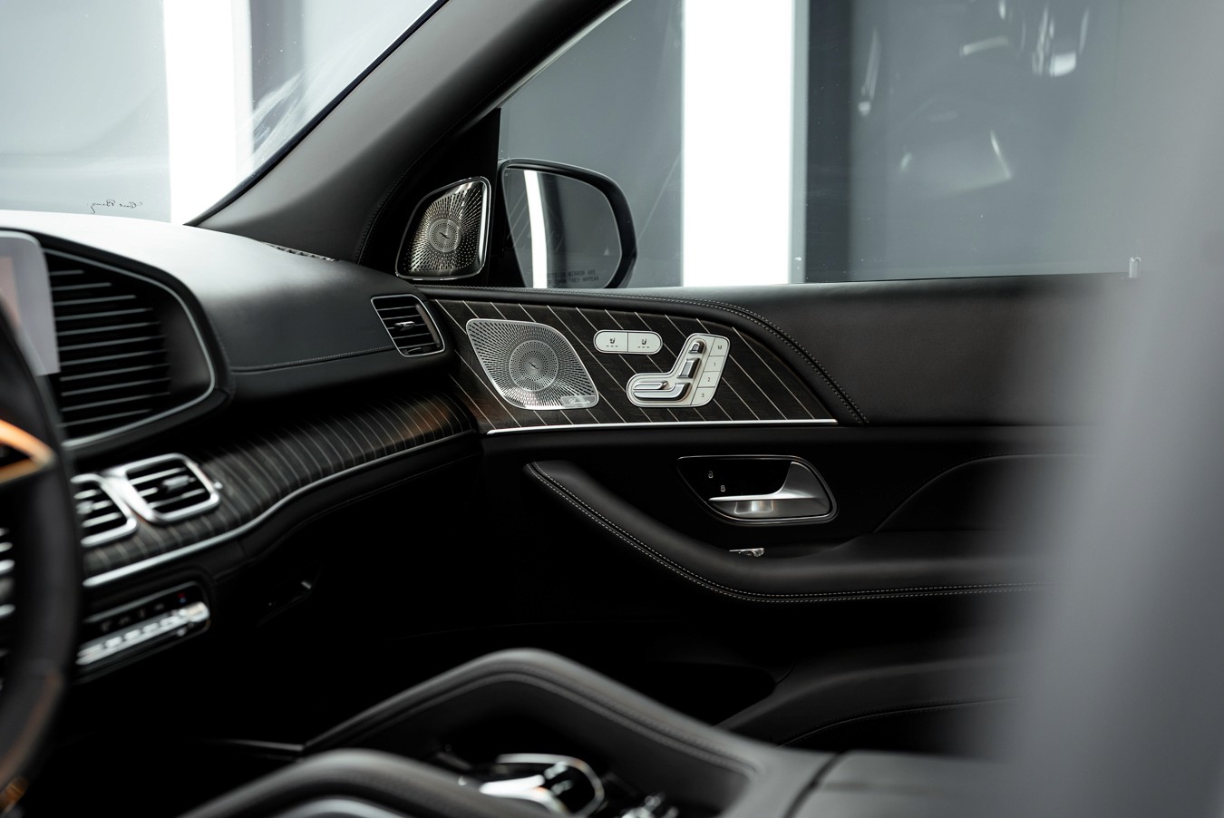 2026 Mercedes-Benz Maybach GLS 600 4MATIC, photo 40
