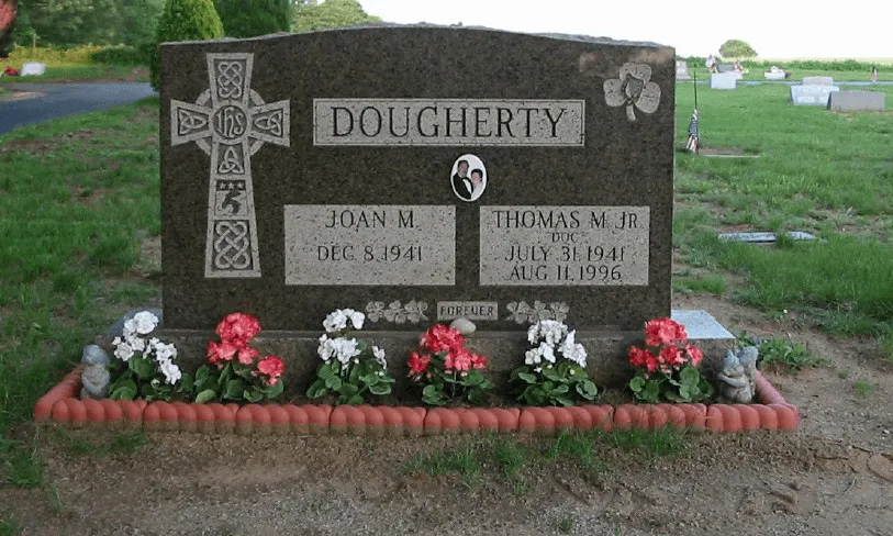double uprights memorials