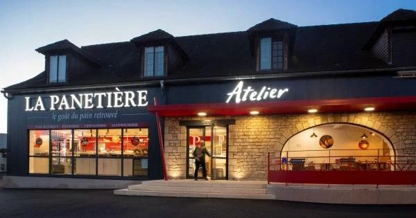 vue extérieur d'une boulagerie la pânetierre