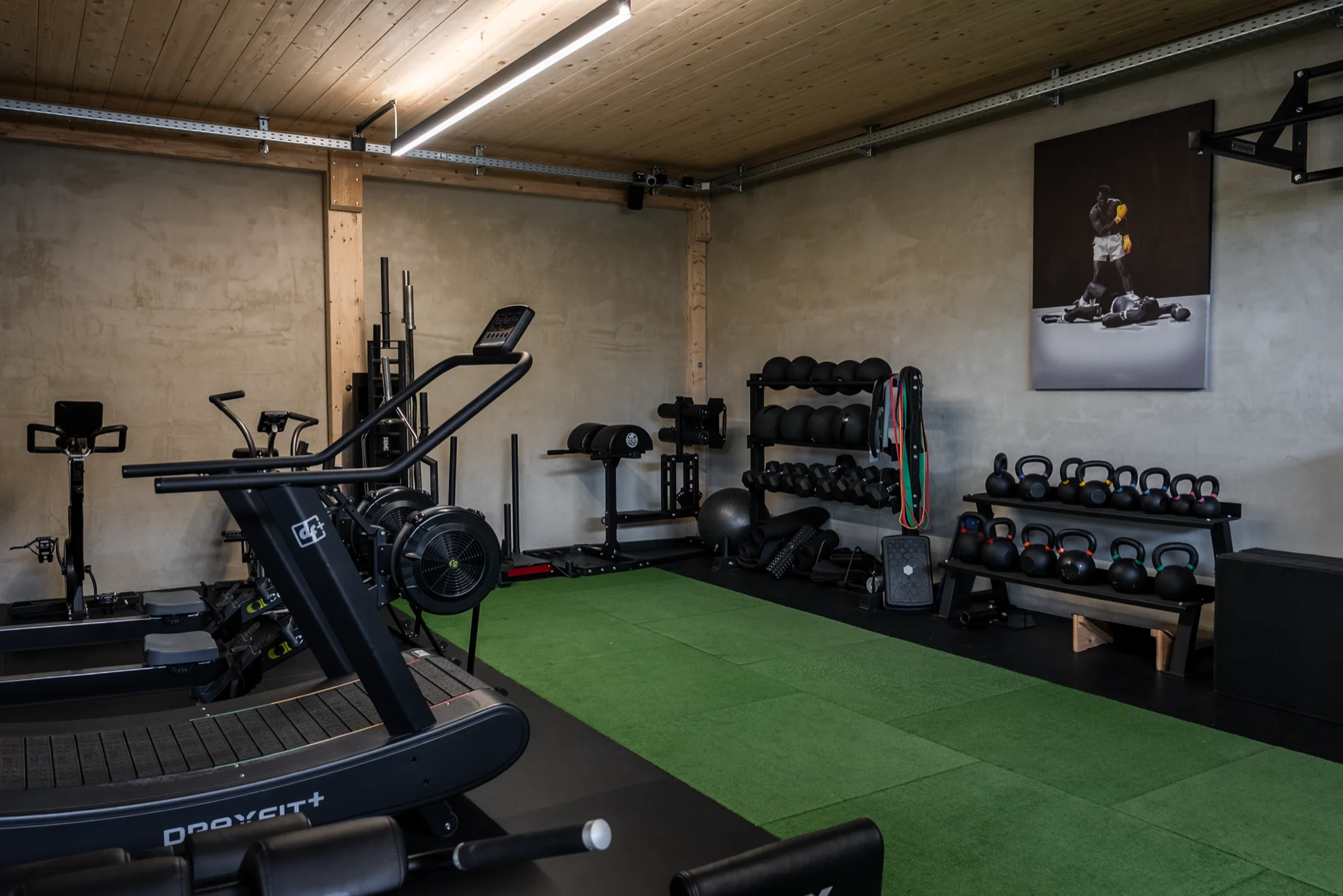 Crossfit Bereich – Funktionelles Training für Kraft und Ausdauer im Kraftwerk Fitness Heerbrugg