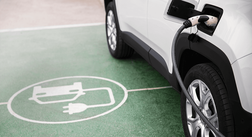 Vendas de carros elétricos no Brasil batem recorde em 2023