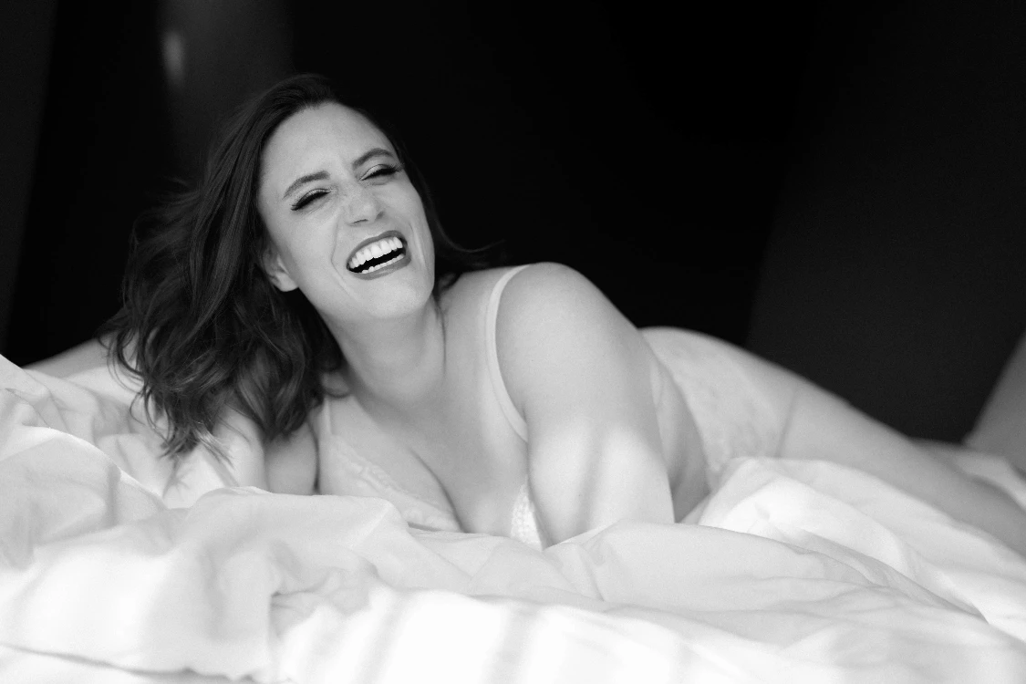 Elegant boudoir photography capturing self-love; a luxury experience in Solothurn.