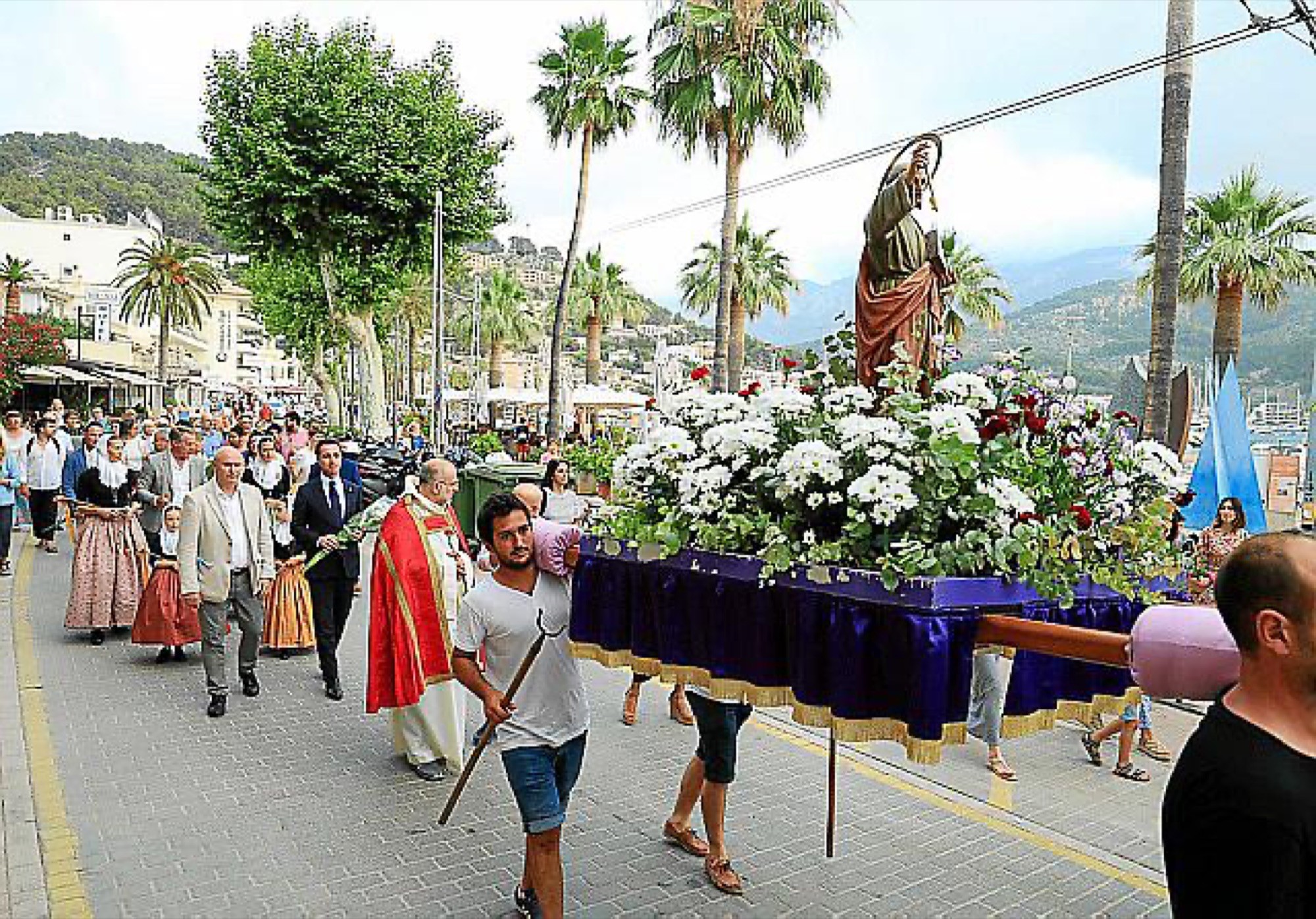 The Sant Pere sea procession at Port de Sóller