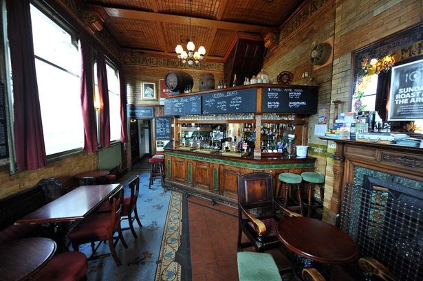 Manchesters Stunning Pubs