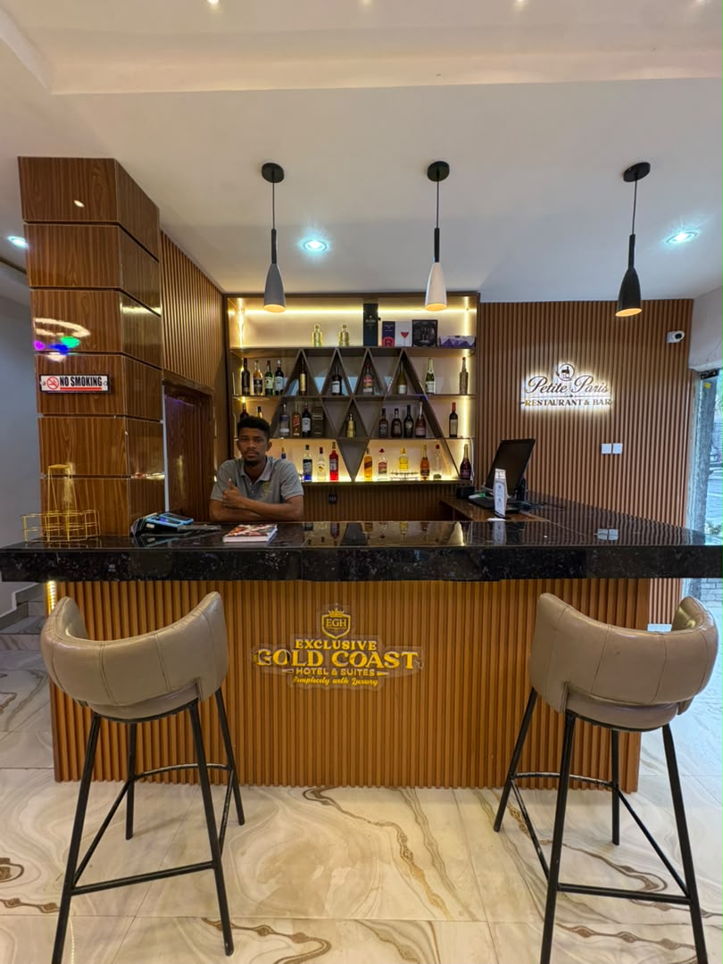 Authentic Exclusive Gold Coast Hotel & Suites photograph