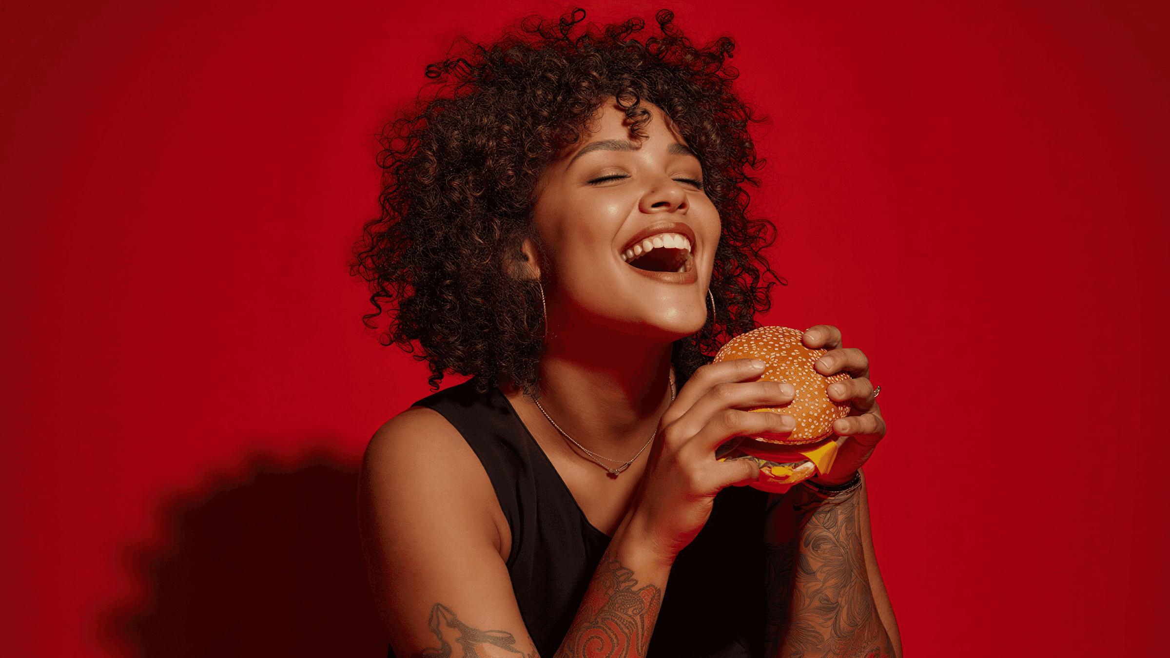 Smash and Style lifestyle branding and digital experience design by Luut Stuudio.