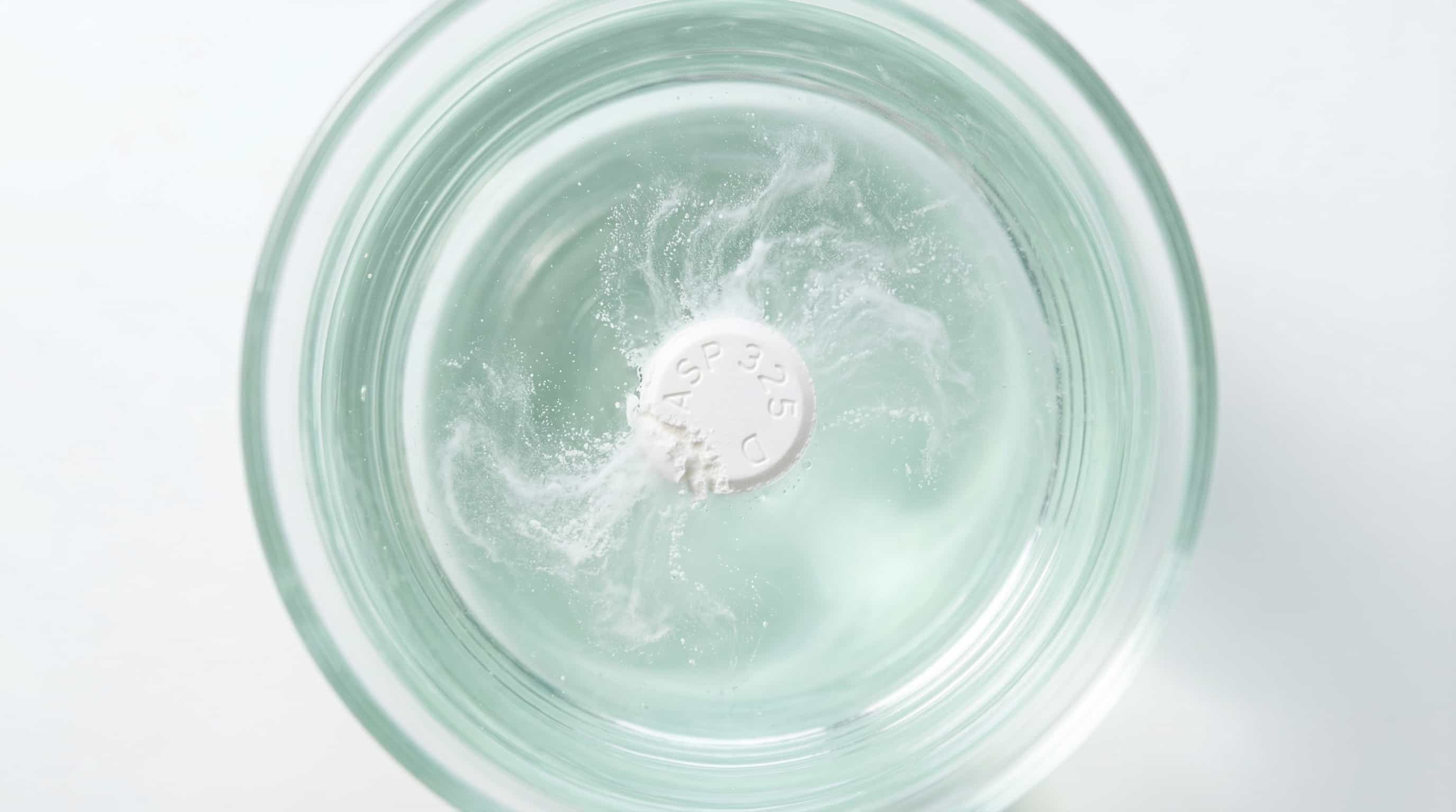 Laboratório da Synvia realizando controle de qualidade farmacêutica e análises de estabilidade em conformidade com REBLAS e ANVISA