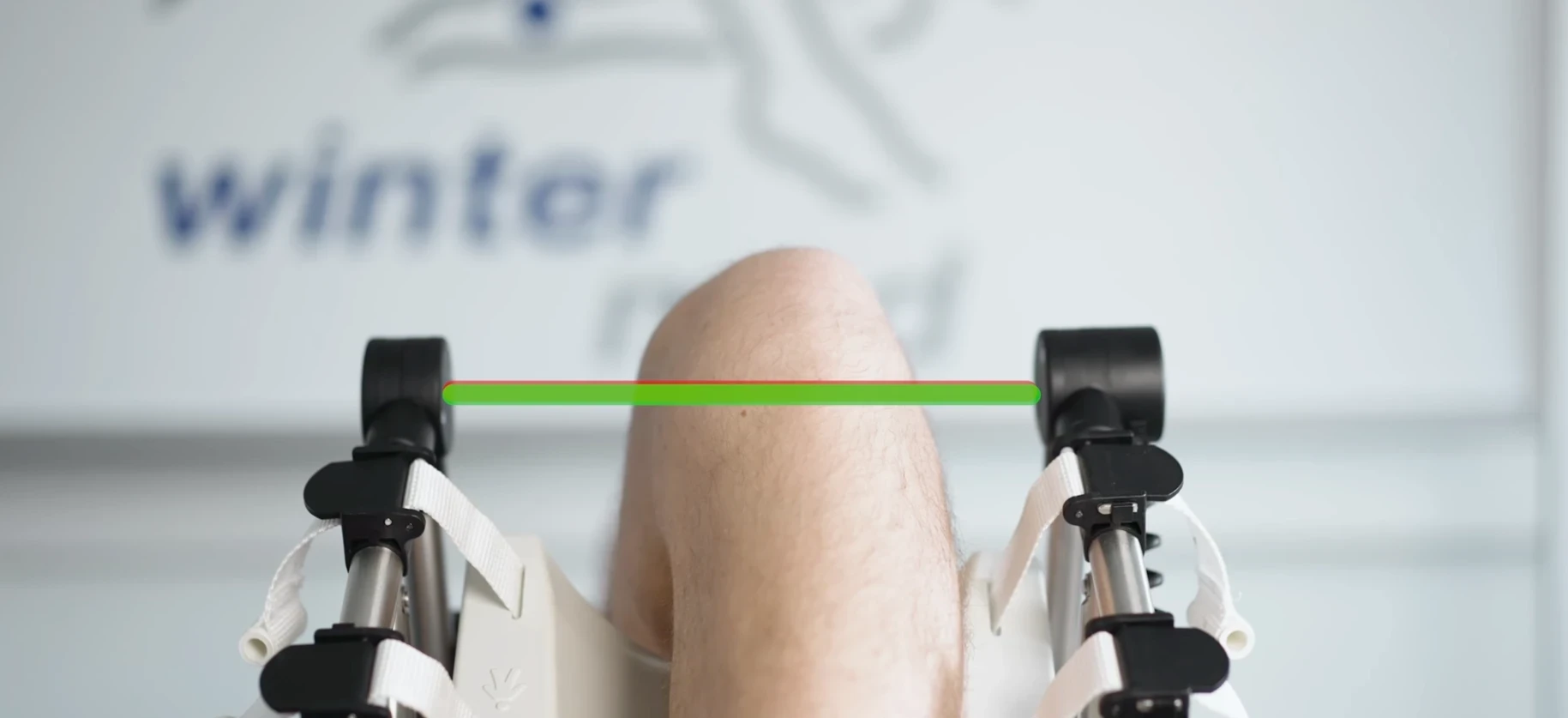 Beide Gelenke liegen bei 90° parallel. ARTROMOT K1 Kinetec Knie