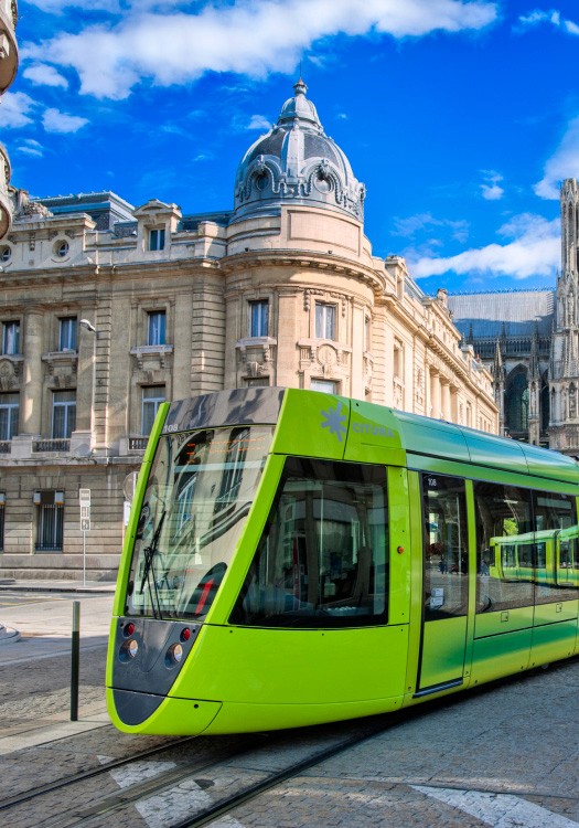 Intéressé par le métier de conducteur de tram ? Découvrez tout ce que vous devez savoir