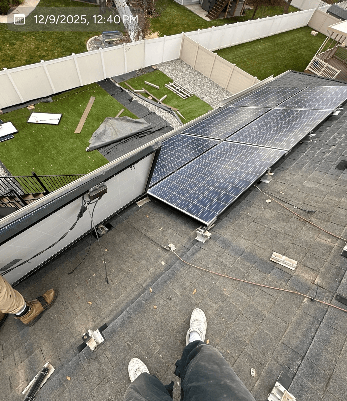 Electrical wiring and switch box for a solar system