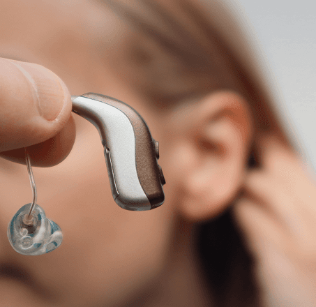 Сучасні слухові апарати для покращення слуху