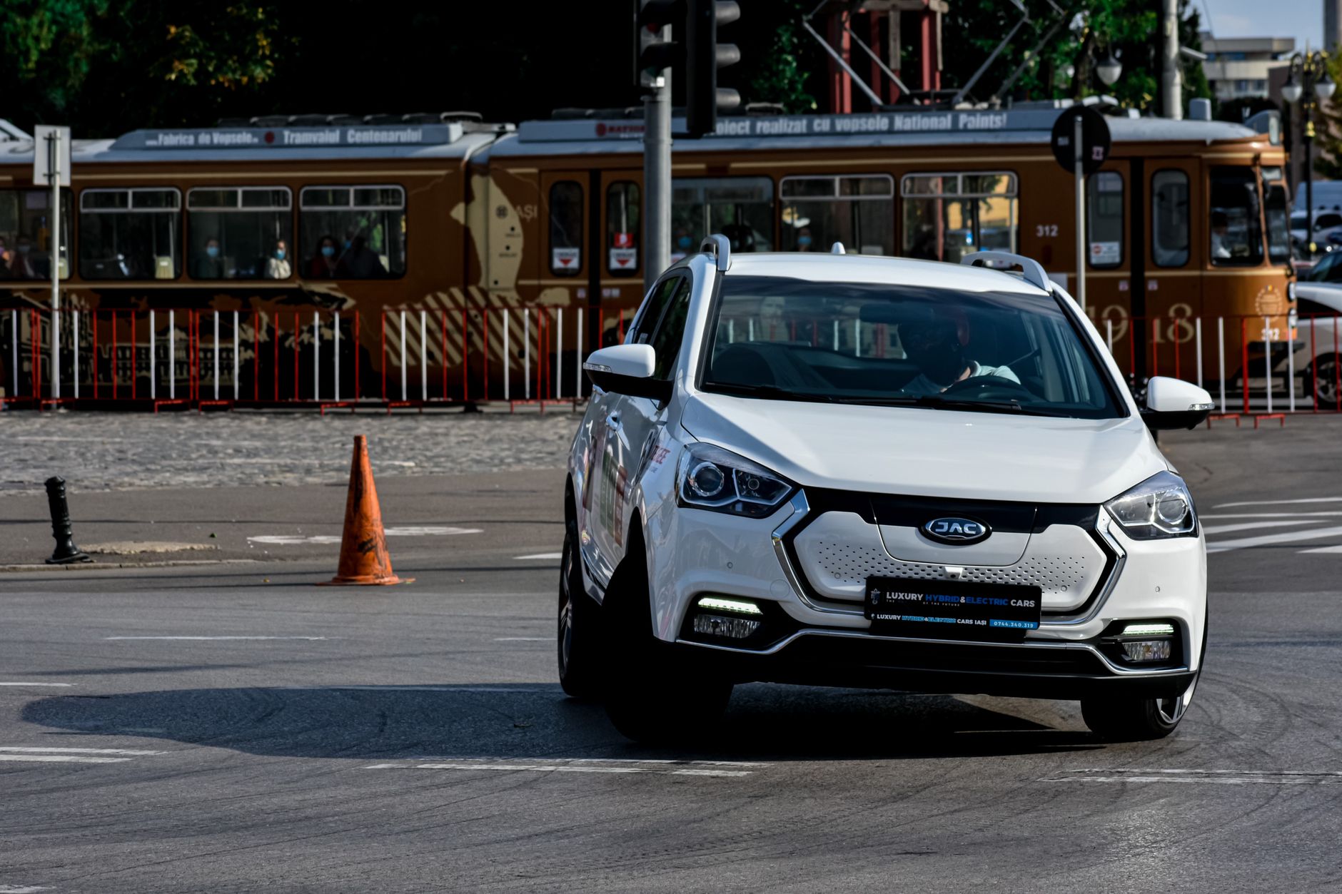 Por que a desvalorização de carros elétricos é tão alta no Brasil?