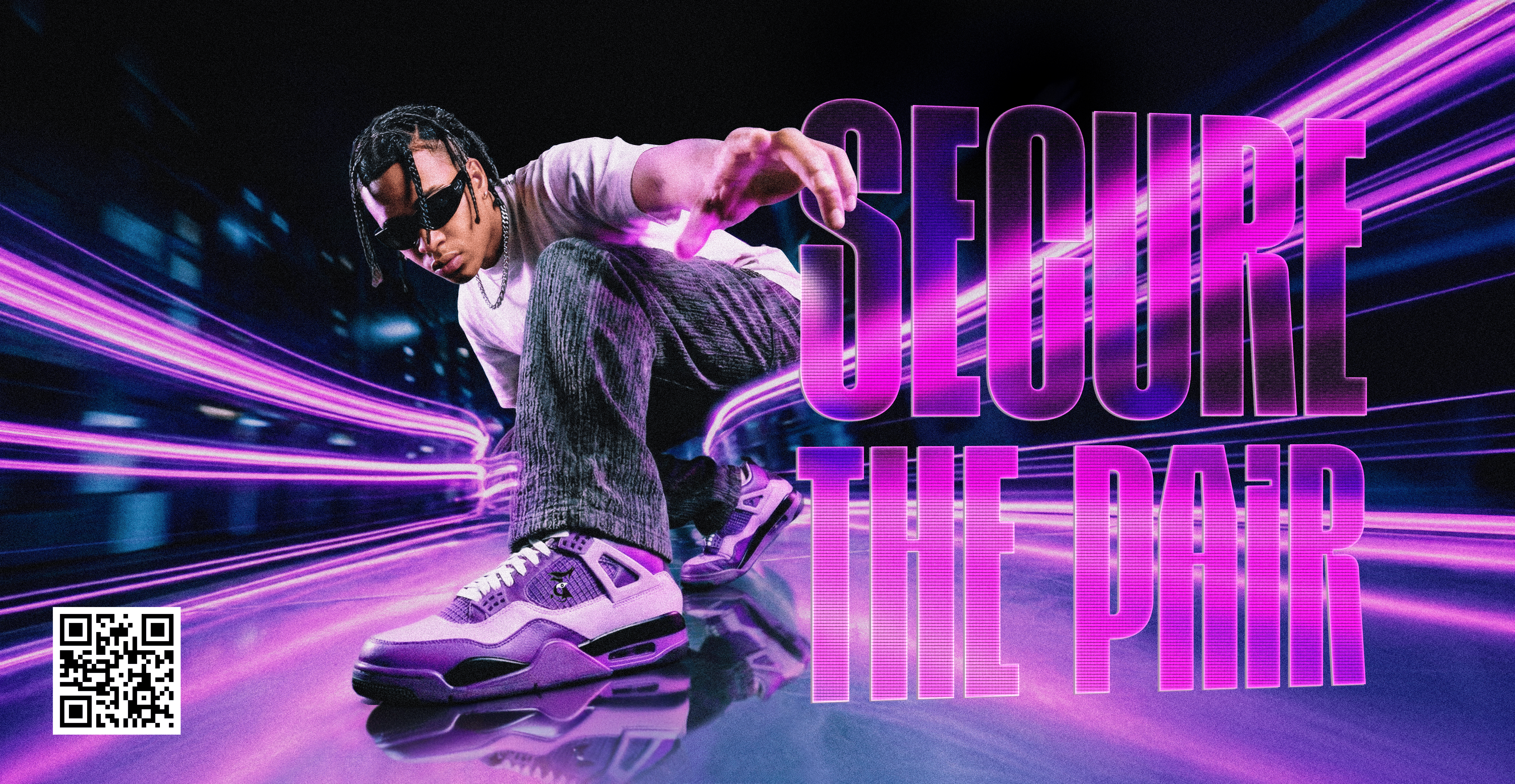 Présentation de la stratégie de marque et de la présence digitale du média musical 'Topline'. Le visuel est divisé : à gauche, le logo 'TOPLINE' en blanc sur un fond orange vif, avec le portrait d'une artiste portant un bonnet en fourrure noire (mise en scène de direction artistique). À droite, l'écran d'un smartphone affichant le profil Instagram de Topline, soulignant la gestion des réseaux sociaux (129 publications et 3680 followers) et le type de contenu (vidéos, actualités musique, carrousels). L'image met en valeur l'expertise de Nux-Studio dans le branding percutant, la création de contenu pour les réseaux sociaux et la présence digitale des marques et médias spécialisés dans la musique et le divertissement.