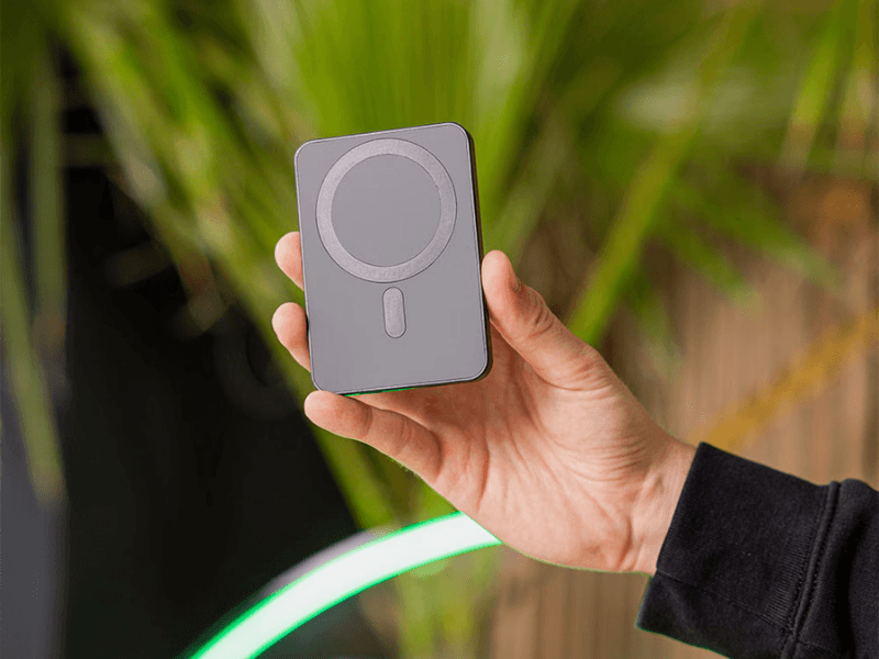 Magnetic 3000mAh Wireless Powerbank