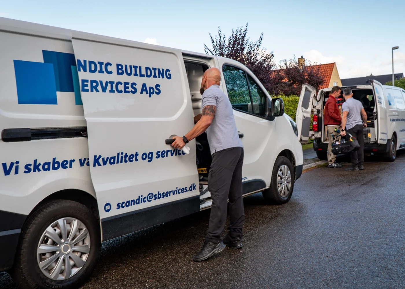 Craftsmen from Scandic Building Services on their way to a construction project
