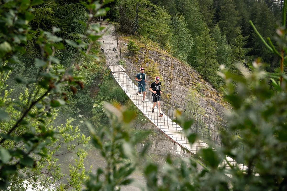 Hero of two runner of a bridge