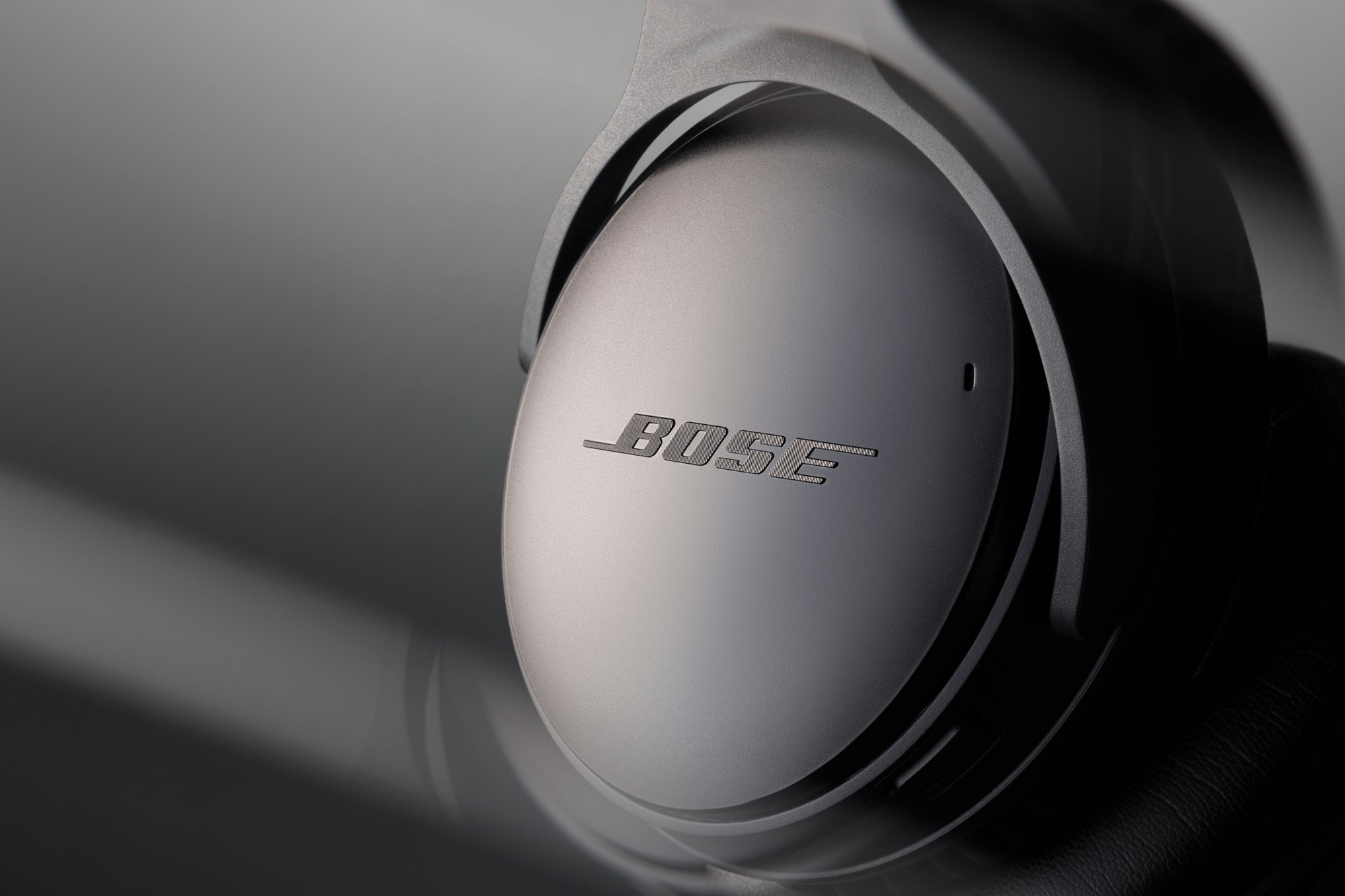 Dior Rouge Satin 999 lipstick photographer by Matthew Brown (London product photographer).