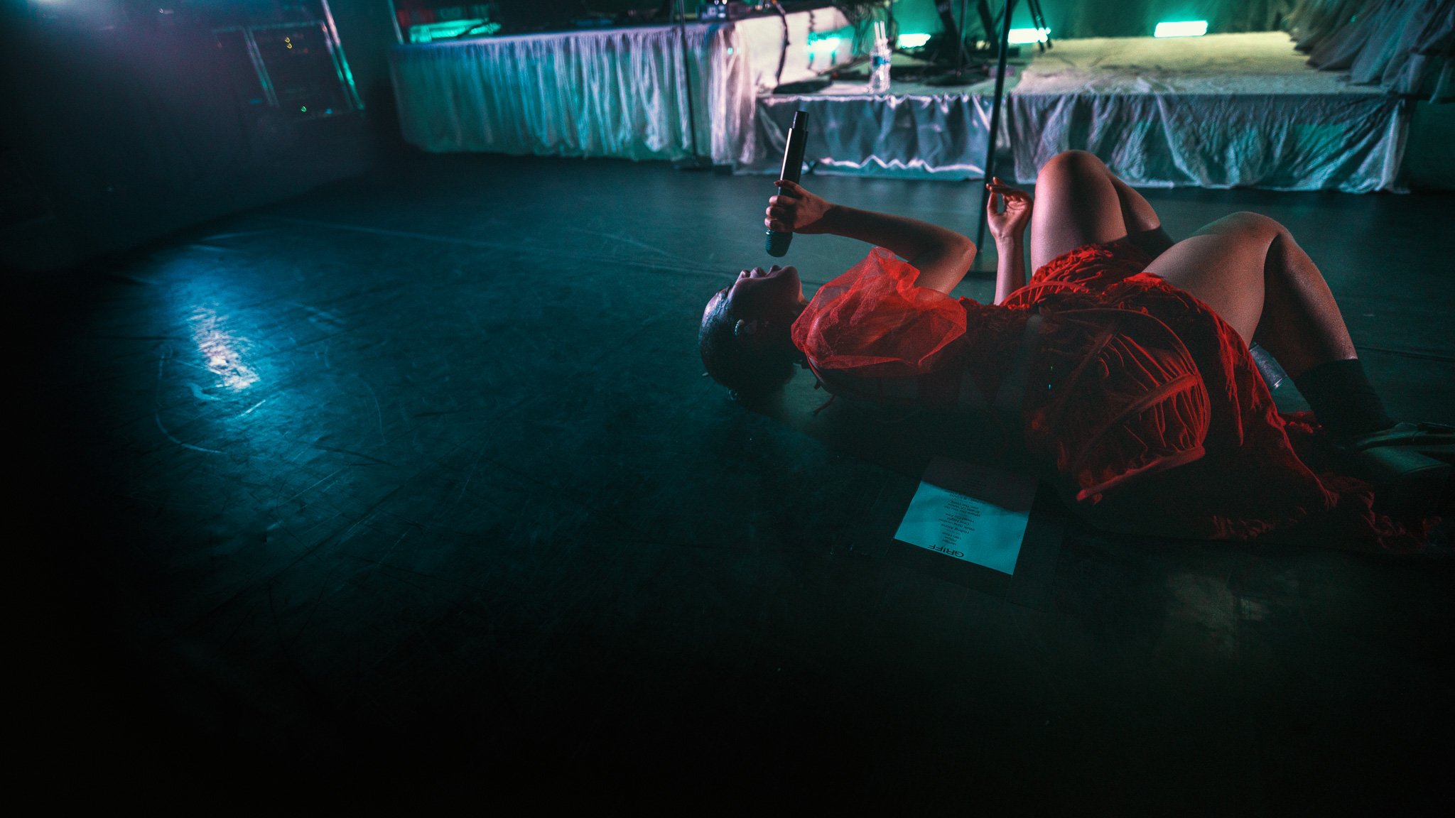 Griff Performs In Chicago at The Vic