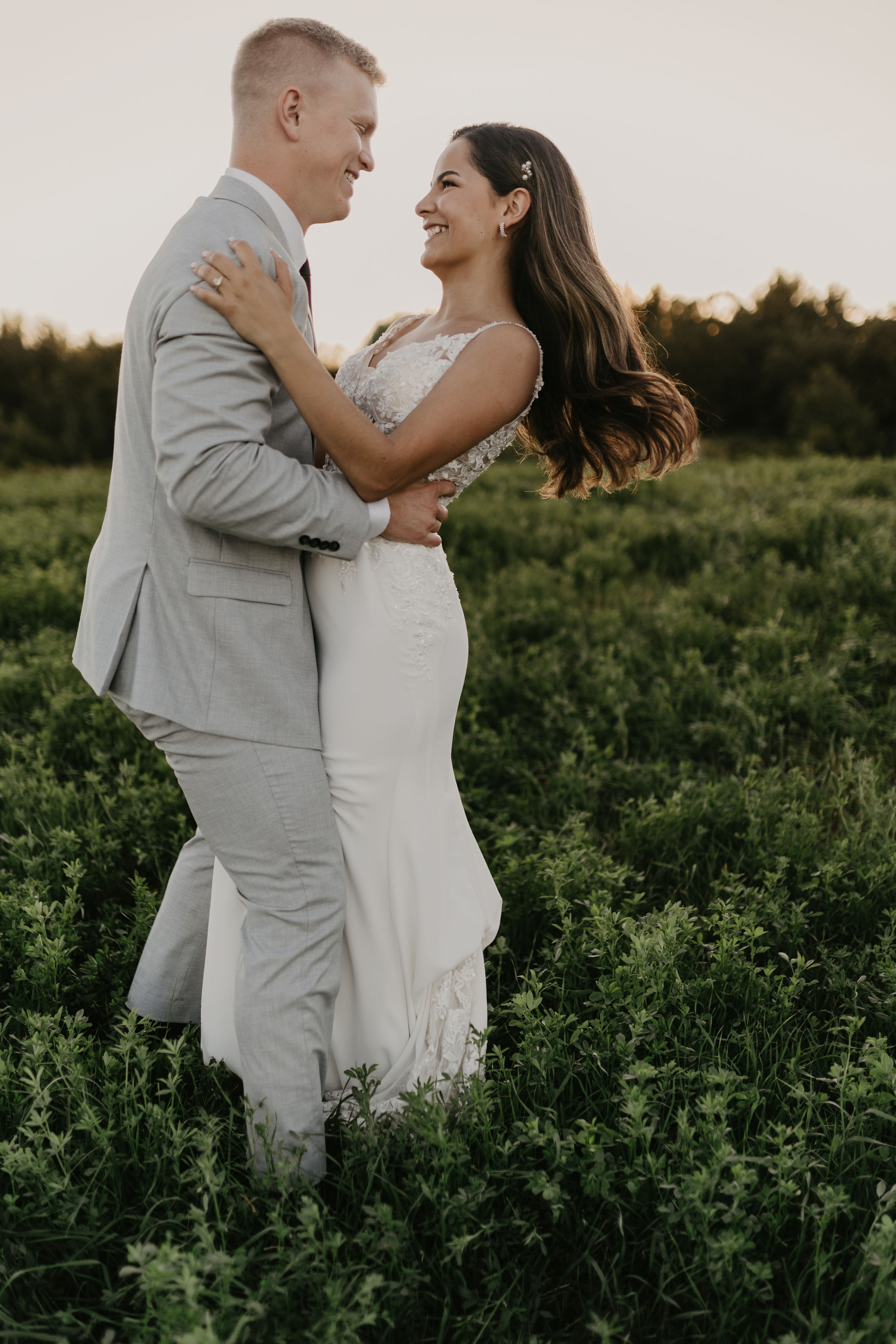 Wedding ceremony Brandon Manitoba bride bouquet flowers Winnipeg photographer