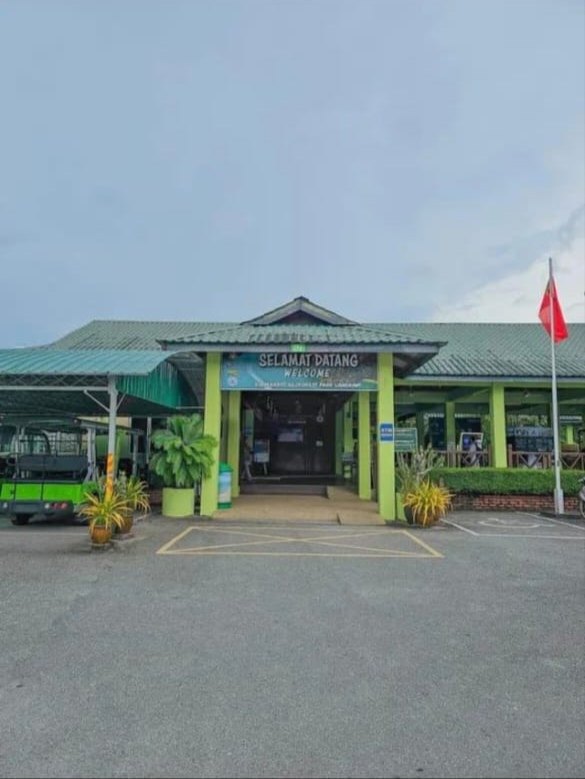 The entrance building at the Kilim Geoforest Park jetty