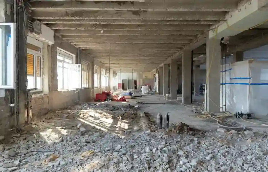 Rückbau im Bestand – Entkernung einer Klinik in Wien